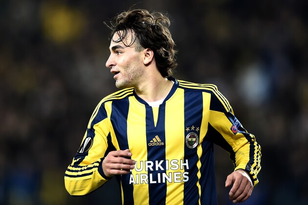 Fenerbahce's Lazar Markovic celebrates after scoring during the UEFA Europa League football match between Fenerbahce and Celtic at Fenerbahce Sukru Saracoglu stadium in Istanbul on December 10, 2015.  / AFP / OZAN KOSE        (Photo credit should read OZAN KOSE/AFP/Getty Images)