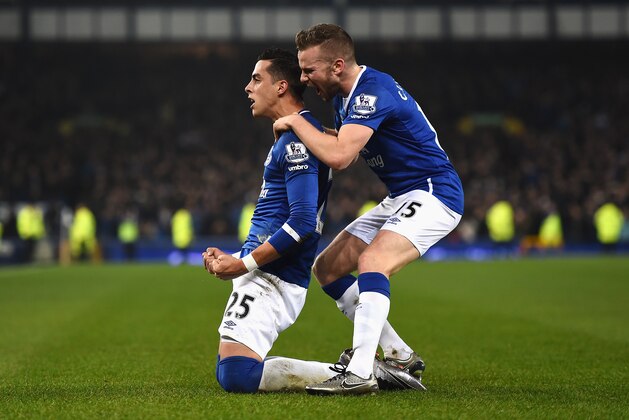 LIVERPOOL, ENGLAND - JANUARY 06:  Ramiro Funes Mori of Everton celebrates scoring the opening goal with Tom Cleverley of Everton during the Capital One Cup Semi Final First Leg match between Everton and Manchester City at Goodison Park on January 6, 2016 in Liverpool, England.  (Photo by Laurence Griffiths/Getty Images)