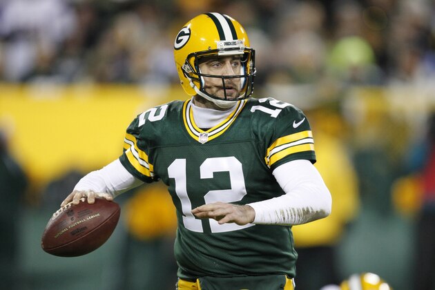 Green Bay Packers' Aaron Rodgers drops back during the first half an NFL football game against the Minnesota Vikings Sunday, Jan. 3, 2016, in Green Bay, Wis. (AP Photo/Matt Ludtke)