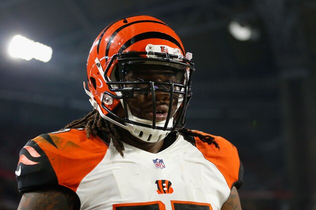 GLENDALE, AZ - NOVEMBER 22:  Outside linebacker Vontaze Burfict #55 of the Cincinnati Bengals on the sidelines during the NFL game against the Arizona Cardinals at the University of Phoenix Stadium on November 22, 2015 in Glendale, Arizona.  (Photo by Christian Petersen/Getty Images)