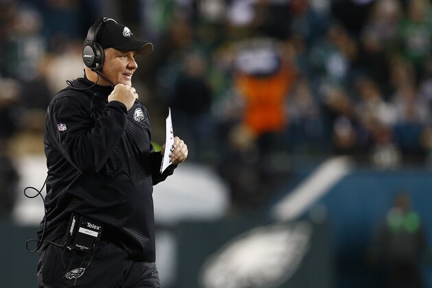 PHILADELPHIA, PA - DECEMBER 20:  Head coach Chip Kelly of the Philadelphia Eagles looks on in the second quarter against the Arizona Cardinals at Lincoln Financial Field on December 20, 2015 in Philadelphia, Pennsylvania.  (Photo by Rich Schultz/Getty Images)