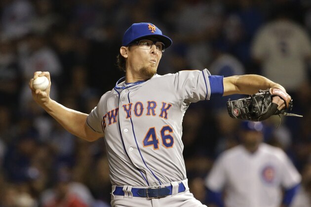 New York Mets pitcher Tyler Clippard throws during the eighth inning of Game 4 of the National League baseball championship series against the Chicago Cubs Wednesday, Oct. 21, 2015, in Chicago. (AP Photo/Nam Y. Huh)