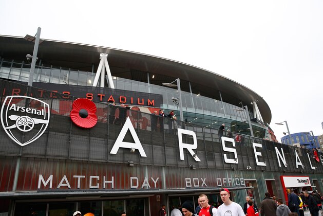 LONDON, ENGLAND - NOVEMBER 08:  A general view of the stadium exterior prior to kickoff during the Barclays Premier League match between Arsenal and Tottenham Hotspur at the Emirates Stadium on November 8, 2015 in London, England.  (Photo by Julian Finney/Getty Images)