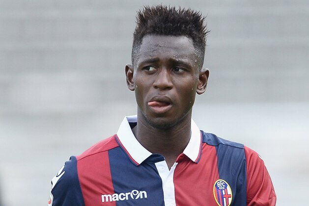 BOLOGNA, ITALY - SEPTEMBER 27:  Amadou Diawara  # 21  of Bologna FC looks dejected at the end of the Serie A match between Bologna FC and Udinese Calcio at Stadio Renato Dall'Ara on September 27, 2015 in Bologna, Italy.  (Photo by Mario Carlini / Iguana Press/Getty Images)
