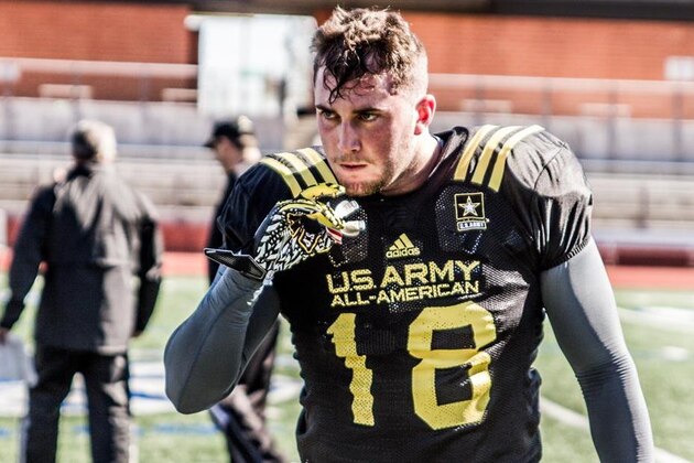 The Georgia Bulldogs landed a huge piece to their 2016 class when 5-star TE Isaac Nauta committed to the Bulldogs during the U.S. Army All-American Bowl.