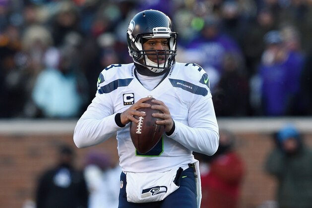 MINNEAPOLIS, MN - JANUARY 10:  Russell Wilson