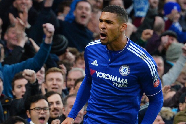Chelsea's English midfielder Ruben Loftus-Cheek scoring his team's second goal during the FA Cup third-round football match between Chelsea and Scunthorpe United at Stamford Bridge in London on January 10, 2016.    AFP PHOTO / GLYN KIRK

RESTRICTED TO EDITORIAL USE. NO USE WITH UNAUTHORIZED AUDIO, VIDEO, DATA, FIXTURE LISTS, CLUB/LEAGUE LOGOS OR 'LIVE' SERVICES. ONLINE IN-MATCH USE LIMITED TO 75 IMAGES, NO VIDEO EMULATION. NO USE IN BETTING, GAMES OR SINGLE CLUB/LEAGUE/PLAYER PUBLICATIONS. / AFP / GLYN KIRK        (Photo credit should read GLYN KIRK/AFP/Getty Images)