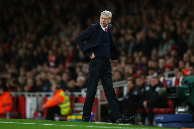 LONDON, ENGLAND - DECEMBER 28:  Arsene Wenger Manager of Arsenal looks on during the Barclays Premier League match between Arsenal and A.F.C. Bournemouth at Emirates Stadium on December 28, 2015 in London, England.  (Photo by Ian Walton/Getty Images)