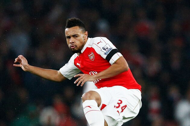 LONDON, ENGLAND - OCTOBER 24:  Francis Coquelin of Arsenal in action during the Barclays Premier League match between Arsenal and Everton at Emirates Stadium on October 24, 2015 in London, England. (Photo by Dean Mouhtaropoulos/Getty Images)