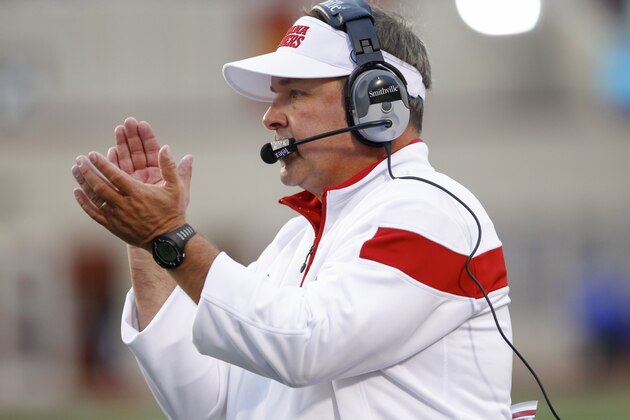 BLOOMINGTON, IN - OCTOBER 18: Head coach Kevin Wilson of the Indiana Hoosiers seen during the game against the Michigan State Spartans at Memorial Stadium on October 18, 2014 in Bloomington, Indiana. (Photo by Michael Hickey/Getty Images)