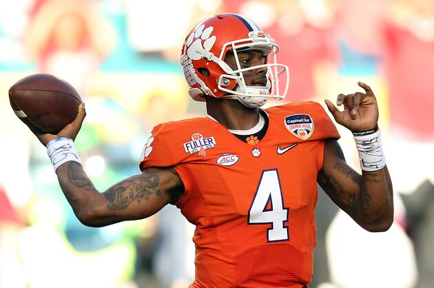 MIAMI GARDENS, FL - DECEMBER 31:  Deshaun Watson