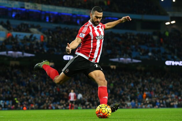 MANCHESTER, ENGLAND - NOVEMBER 28: Steven Caulker of Southampton during the Barclays Premier League match between Manchester City and Southampton at Etihad Stadium on November 28, 2015 in Manchester, England. (Photo by Alex Livesey/Getty Images) MANCHESTER, ENGLAND - NOVEMBER 28: Steven Caulker of Southampton during the Barclays Premier League match between Manchester City and Southampton at Etihad Stadium on November 28, 2015 in Manchester, England. (Photo by Alex Livesey/Getty Images)