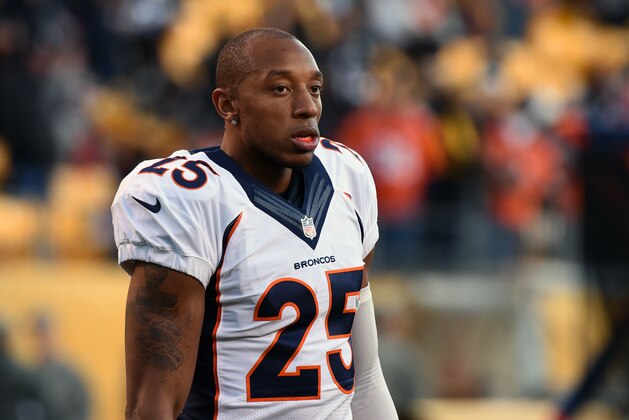 PITTSBURGH, PA - DECEMBER 20:  Cornerback Chris Harris, Jr., #25 of the Denver Broncos looks on from the field before a game against the Pittsburgh Steelers at Heinz Field on December 20, 2015 in Pittsburgh, Pennsylvania.  The Steelers defeated the Broncos 34-27.  (Photo by George Gojkovich/Getty Images)