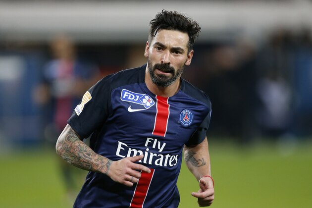 PARIS, FRANCE - DECEMBER 16: Ezequiel Lavezzi of PSG looks on during the French League Cup (Coupe de la Ligue) match between Paris Saint-Germain (PSG) and AS Saint-Etienne (ASSE) at Parc des Princes stadium on December 16, 2015 in Paris, France. (Photo by Jean Catuffe/Getty Images)
