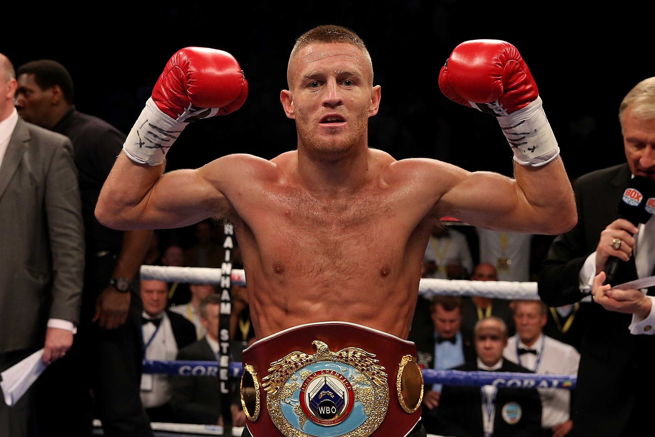 MANCHESTER, ENGLAND - OCTOBER 10:  Terry Flanagan of Great Britain celebrates with the title belt after defeating Diego Magdaleno of The USA in their WBO World Lightweight Championship fight at Manchester Arena on October 10, 2015 in Manchester, England.  (Photo by Ben Hoskins/Getty Images)