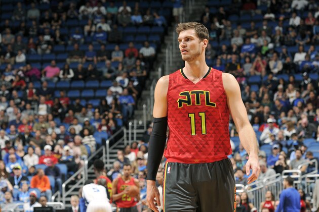 ORLANDO, FL - DECEMBER 20: Tiago Splitter #11 of the Atlanta Hawks during the game against the Orlando Magic on December 20, 2015 at Amway Center in Orlando, Florida. NOTE TO USER: User expressly acknowledges and agrees that, by downloading and or using this Photograph, user is consenting to the terms and conditions of the Getty Images License Agreement. Mandatory Copyright Notice: Copyright 2015 NBAE (Photo by Fernando Medina/NBAE via Getty Images)