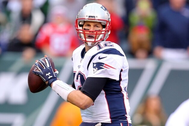 New England Patriots quarterback Tom Brady (12) drops back to pass against the New York Jets during an NFL game at MetLife Stadium in East Rutherford, N.J. on Sunday, Dec. 27, 2015. (AP Photo/Brad Penner)