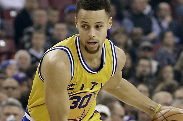 Golden State Warriors guard Stephen Curry drives against the Sacramento Kings during the first quarter of an NBA basketball game Saturday, Jan. 9, 2016, in Sacramento, Calif. The Warriors won 128-116.(AP Photo/Rich Pedroncelli)