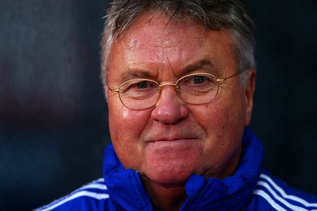 LONDON, ENGLAND - JANUARY 03:  Guus Hiddink, manager of Chelsea looks on before the Barclays Premier League match between Crystal Palace and Chelsea at Selhurst Park on January 3, 2016 in London, England.  (Photo by Ian Walton/Getty Images)