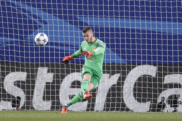 Manchester United's goalkeeper David de Gea clears the ball during their Champions League Group B soccer match between CSKA Moscow and Manchester United at the Arena Khimki stadium in Moscow, Russia, on Wednesday, Oct. 21, 2015. (AP Photo/Ivan Sekretarev)