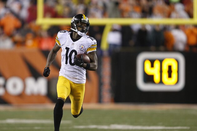 Pittsburgh Steelers wide receiver Martavis Bryant (10) runs against the Cincinnati Bengals during the second half of an NFL wild-card playoff football game Saturday, Jan. 9, 2016, in Cincinnati. (AP Photo/Gary Landers)