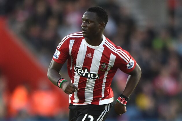 SOUTHAMPTON, ENGLAND - DECEMBER 19:  Victor Wanyama of Southampton in action during the Barclays Premier League match between Southampton and Tottenham Hotspur at St Mary's Stadium on December 19, 2015 in Southampton, England. (Photo by Tom Dulat/Getty Images).