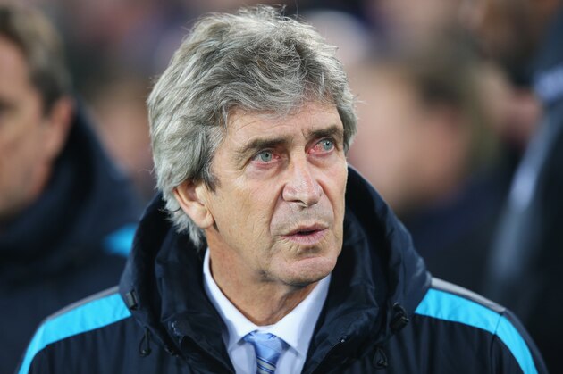 LIVERPOOL, ENGLAND - JANUARY 06:  Manuel Pellegrini, manager of Manchester City looks on during the Capital One Cup Semi Final First Leg match between Everton and Manchester City at Goodison Park on January 6, 2016 in Liverpool, England.  (Photo by Alex Livesey/Getty Images)