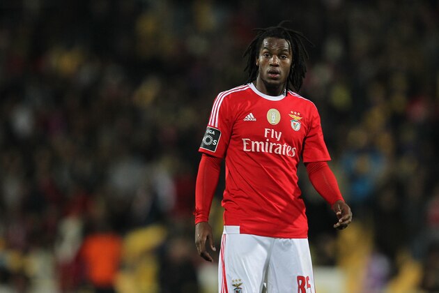LISBON, PORTUGAL - JANUARY 16: Benfica's midfielder Renato Sanches during the match between GD Estoril and SL Benfica, for the Portuguese Primeira Liga at Estadio da Luz on January 16, 2016 in Lisbon, Portugal. (Photo by Carlos Rodrigues/Getty Images)