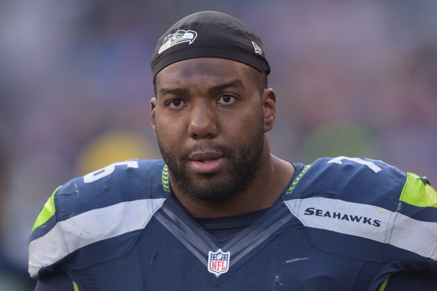 Nov 23, 2014; Seattle, WA, USA; Seattle Seahawks tackle Russell Okung (76) against the Arizona Cardinals at CenturyLink Field. The Seahawks defeated the Cardinals 19-3. Mandatory Credit: Kirby Lee-USA TODAY Sports Nov 23, 2014; Seattle, WA, USA; Seattle Seahawks tackle Russell Okung (76) against the Arizona Cardinals at CenturyLink Field. The Seahawks defeated the Cardinals 19-3. Mandatory Credit: Kirby Lee-USA TODAY Sports