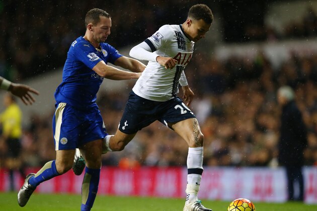 LONDON, ENGLAND - JANUARY 13: Dele Alli of Tottenham Hotspur and Danny Drinkwater of Leicester City compete for the ball during the Barclays Premier League match between Tottenham Hotspur and Leicester City at White Hart Lane on January 13, 2016 in London, England.  (Photo by Clive Rose/Getty Images)