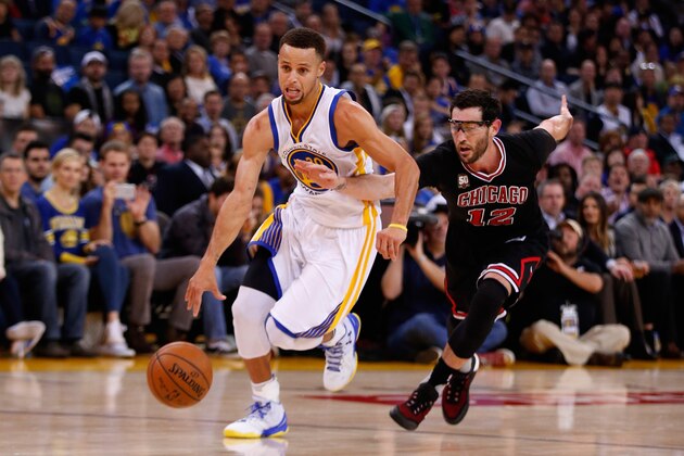 OAKLAND, CA - NOVEMBER 20:  Stephen Curry