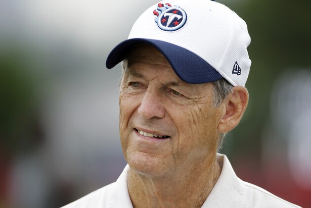Tennessee Titans assistant head coach for defense Dick LeBeau talks with fans following NFL football training camp Wednesday, Aug. 5, 2015, in Nashville, Tenn. LeBeau's love of guitars makes him a perfect fit in Music City, and the history buff is a short drive from a handful of Civil War battlefields. But the Hall of Fame player and defensive coaching whiz hasn't had much time for either with Tennessee putting him to work for his 57th season in the NFL overseeing the Titans' defense. (AP Photo/Mark Humphrey)
