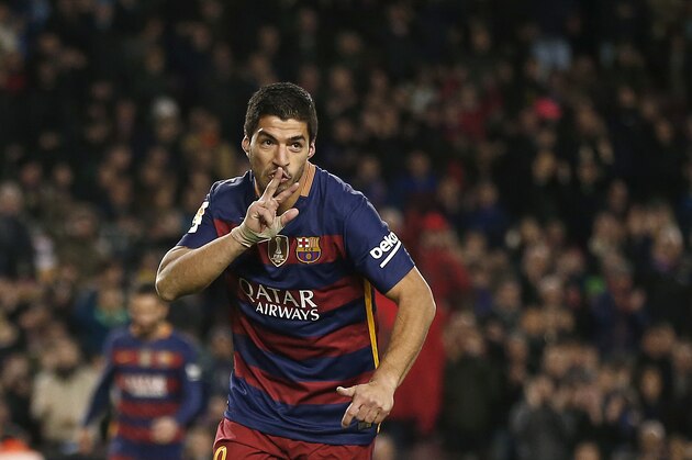 FC Barcelona's Luis Suarez celebrates after scoring against Athletic Bilbao during a Spanish La Liga soccer match at the Camp Nou stadium in Barcelona, Spain, Sunday, Jan. 17, 2016. (AP Photo/Manu Fernandez)
