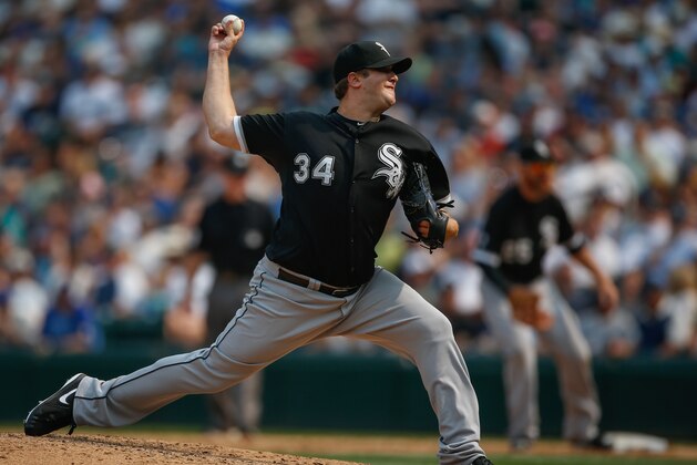 SEATTLE, WA - AUGUST 23:  Relief pitcher Matt Albers #34 of the Chicago White Sox pitches against the Seattle Mariners at Safeco Field on August 23, 2015 in Seattle, Washington.  (Photo by Otto Greule Jr/Getty Images)