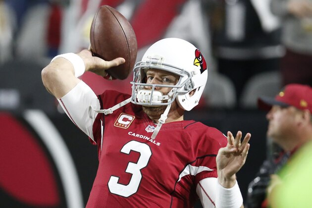 Arizona Cardinals quarterback Carson Palmer (3) warms up prior to an NFL divisional playoff football game against the Green Bay Packers, Saturday, Jan. 16, 2016, in Glendale, Ariz. (AP Photo/Rick Scuteri)