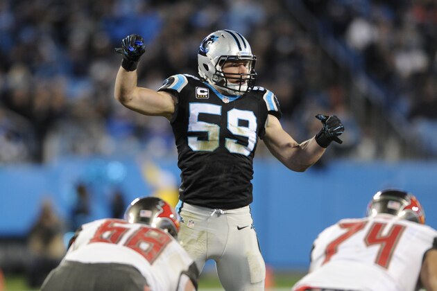 Carolina Panthers middle linebacker Luke Kuechly (59) directs the team against the Tampa Bay Buccaneers in the first half of an NFL football game in Charlotte, N.C., Sunday, Jan. 3, 2016. (AP Photo/Mike McCarn)