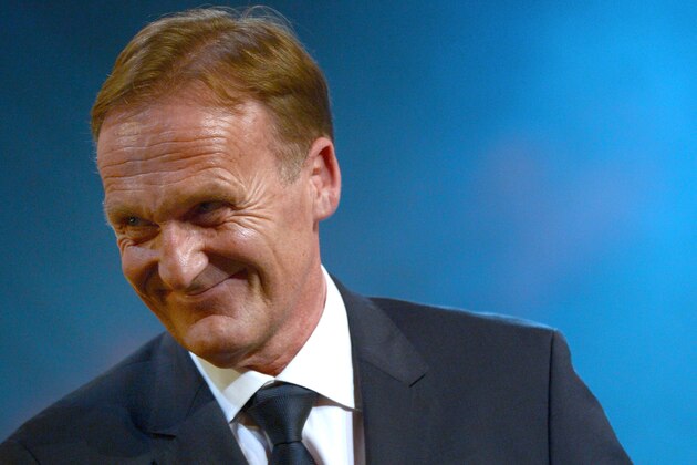 HATTINGEN, GERMANY - OCTOBER 03:  Chairman Hans-Joachim Watzke of Borussia Dortmund is honored with the 'Steiger Award 2014' at Heinrichshuette on October 3, 2014 in Hattingen, Germany.  (Photo by Sascha Steinbach/Getty Images)