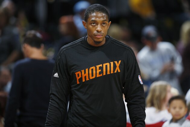 Phoenix Suns guard Brandon Knight (3) in the first half of an NBA basketball game Friday, Nov. 20, 2015, in Denver. (AP Photo/David Zalubowski)