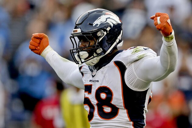 Denver Broncos outside linebacker Von Miller celebrates a sack against the San Diego Chargers during the second half in an NFL football game Sunday, Dec. 6, 2015, in San Diego. (AP Photo/Gregory Bull)