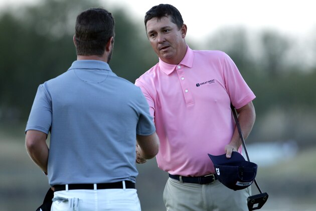 LA QUINTA, CA - JANUARY 24:  (R-L) Champion Jason Dufner and David Lingmerth of Sweden shake hands following their second playoff hole on the 18th green during the final round of the CareerBuilder Challenge In Partnership With The Clinton Foundation at the TPC Stadium course at PGA West  on January 24, 2016 in La Quinta, California.  (Photo by Jeff Gross/Getty Images)