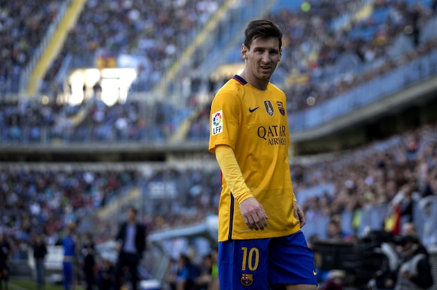 MALAGA, SPAIN - JANUARY 23:  Lionel Messi of FC Barcelona looks on during the La Liga match between Malaga CF and FC Barcelona at La Rosaleda Stadium on January 23, 2016 in Malaga, Spain.  (Photo by Gonzalo Arroyo Moreno/Getty Images)