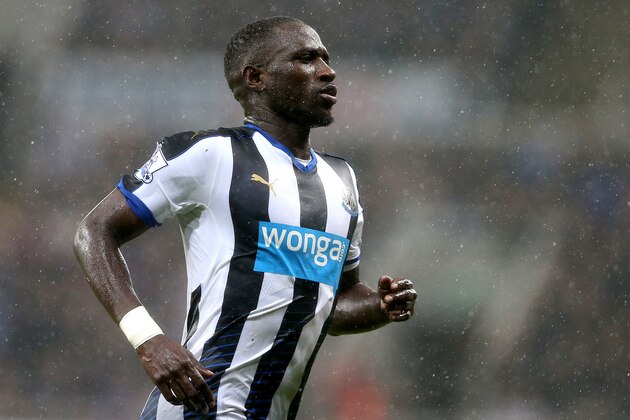 Newcastle United's Moussa Sissoko during the English Premier League soccer match between Newcastle United and Aston Villal at St James' Park, Newcastle, England, Saturday, Dec. 19, 2015. (AP Photo/Scott Heppell)