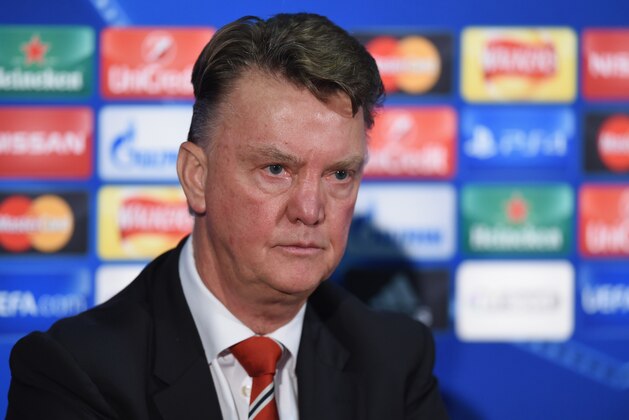 MANCHESTER, ENGLAND - NOVEMBER 24:  Manchester United manager Louis van Gaal speaks to the media during the Manchester United press conference at Old Trafford on November 24, 2015 in Manchester, England.  (Photo by Michael Regan/Getty Images)