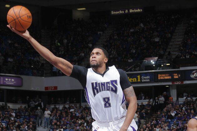 SACRAMENTO, CA - JANUARY 13: Rudy Gay #8 of the Sacramento Kings shoots a layup against the New Orleans Pelicans on January 13, 2016 at Sleep Train Arena in Sacramento, California. NOTE TO USER: User expressly acknowledges and agrees that, by downloading and or using this photograph, User is consenting to the terms and conditions of the Getty Images Agreement. Mandatory Copyright Notice: Copyright 2016 NBAE (Photo by Rocky Widner/NBAE via Getty Images)