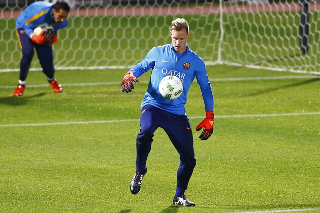 FC Barcelona’s goalkeeper Marc-Andre Ter Stegen of Germany controls a ball during a practice session in Yokohama, near Tokyo, Monday, Dec. 14, 2015. The European Champion squad will play its first Club World Cup game on Dec. 17 in Yokohama, just five days after hosting Deportivo La Coruna in the Spanish league. (AP Photo/Shizuo Kambayashi)