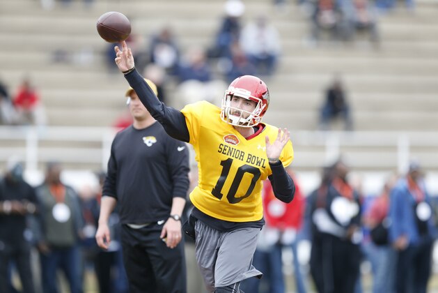 Arkansas quarterback Brandon Allen (10), runs through drills during NCAA college football practice for the Senior Bowl, Tuesday, Jan. 26, 2016, at Fairhope Municipal Stadium, in Fairhope, Ala. (AP Photo/Brynn Anderson)