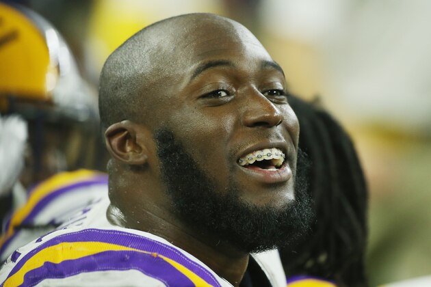 HOUSTON, TX - DECEMBER 29:  Leonard Fournette #7 of the LSU Tigers waits on the bench during the second half of their game against the Texas Tech Red Raiders during the AdvoCare V100 Texas Bowl at NRG Stadium on December 29, 2015 in Houston, Texas.  (Photo by Scott Halleran/Getty Images)