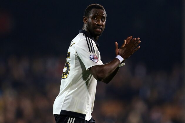 LONDON, ENGLAND - OCTOBER 21:   Moussa Dembele of Fulham applauds during the Sky Bet Championship match between Fulham and Leeds United at Craven Cottage on October 21, 2015 in London, England.  (Photo by Catherine Ivill - AMA/Getty Images)