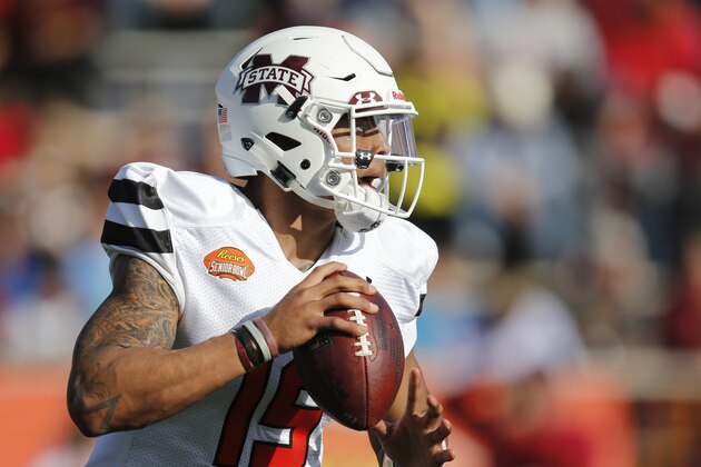 South Team quarterback Dak Prescott, of Mississippi State, looks to pass during first half of the Senior Bowl NCAA college football game, Saturday, Jan. 30, 2016, at Ladd–Peebles Stadium, in Mobile, Ala. (AP Photo/Brynn Anderson)