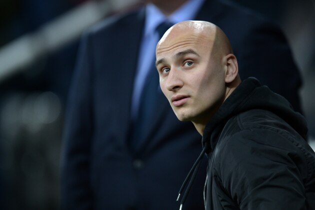 Newcastle United's new signing English midfielder Jonjo Shelvey arrives ahead of the English Premier League football match between Newcastle United and Manchester United at St James' Park in Newcastle-upon-Tyne, north east England on January 12, 2016.  England midfielder Jonjo Shelvey on Tuesday joined Newcastle United from fellow Premier League strugglers Swansea City. The 23-year-old former Liverpool player has signed a five-and-a-half year deal for an undisclosed fee, although reports suggest the sale has cost the Magpies around £12 million (16 million euros, $17.3 million). AFP PHOTO / OLI SCARFF

RESTRICTED TO EDITORIAL USE. NO USE WITH UNAUTHORIZED AUDIO, VIDEO, DATA, FIXTURE LISTS, CLUB/LEAGUE LOGOS OR 'LIVE' SERVICES. ONLINE IN-MATCH USE LIMITED TO 75 IMAGES, NO VIDEO EMULATION. NO USE IN BETTING, GAMES OR SINGLE CLUB/LEAGUE/PLAYER PUBLICATIONS. / AFP / OLI SCARFF        (Photo credit should read OLI SCARFF/AFP/Getty Images)